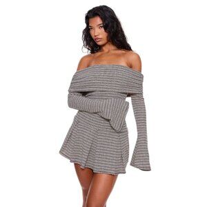 PrettyLittleThing Textured Bardot Flared Sleeve Shift Dress - Size UK 14 (US 10)